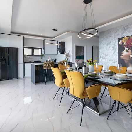 Lux Penthouse Panoramic View With Jacuzzi Apartment Makarska Exterior photo