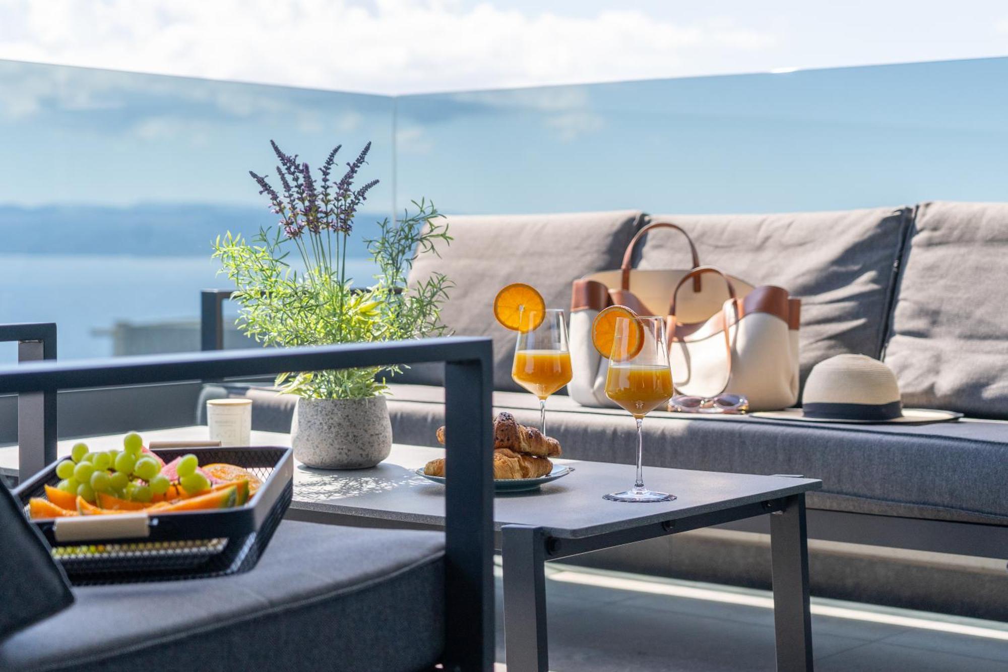 Lux Penthouse Panoramic View With Jacuzzi Apartment Makarska Exterior photo