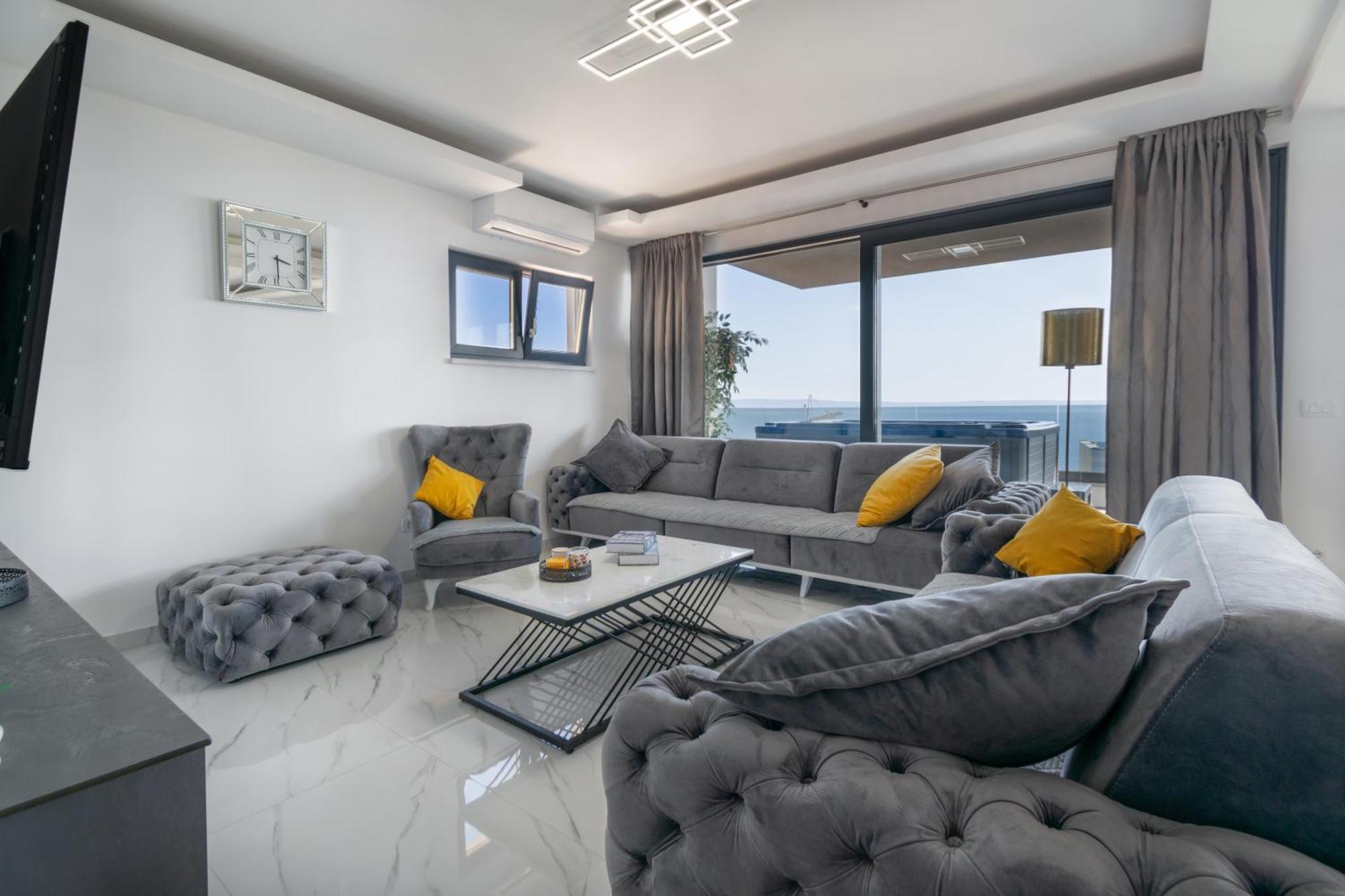 Lux Penthouse Panoramic View With Jacuzzi Apartment Makarska Exterior photo